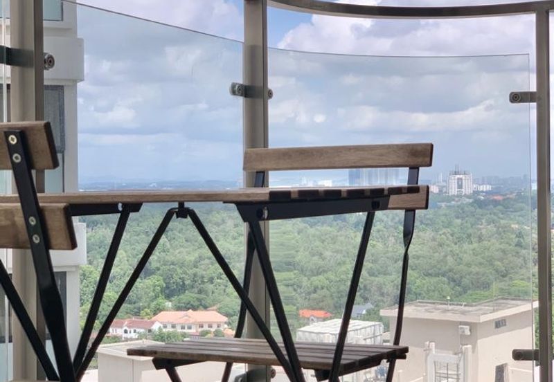 Baypoint @ Country Garden Danga Bay