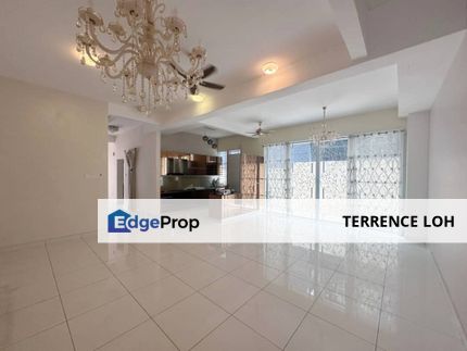 Well renovated cluster house at Mount Austin, Johor, Johor Bahru
