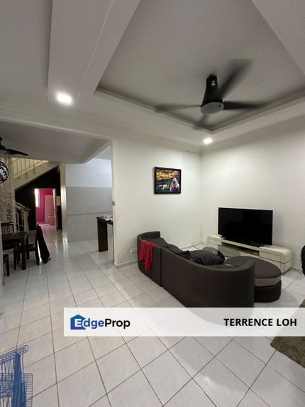 Well maintained unit at matured hot area, Johor, Johor Bahru