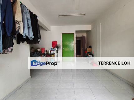 Renovated flat at hot area, Johor, Johor Bahru