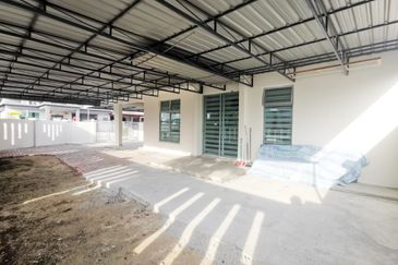 Corner terrace within a gated & guarded prescint