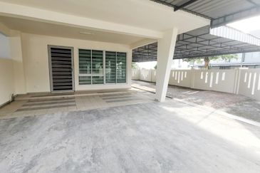 Corner terrace within a gated & guarded prescint