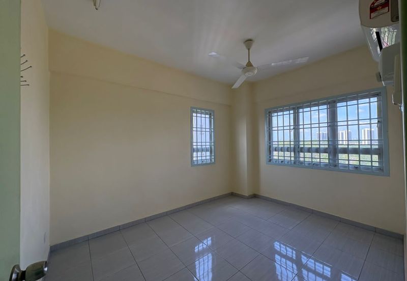 Dwi Mahkota Condominium