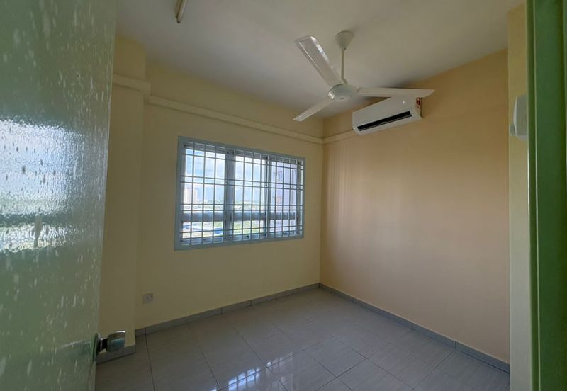 Dwi Mahkota Condominium