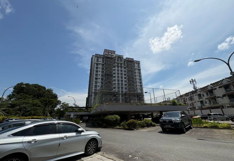 Dwi Mahkota Condominium