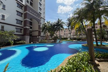 Dwi Mahkota Condominium