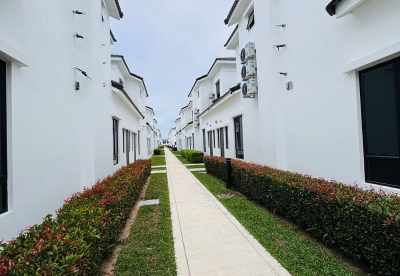 [Coner Unit] Eco World Harizon Camdon for Sale