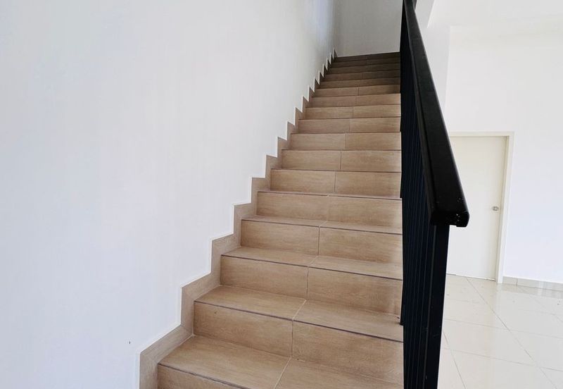 [Coner Unit] Eco World Harizon Camdon for Sale