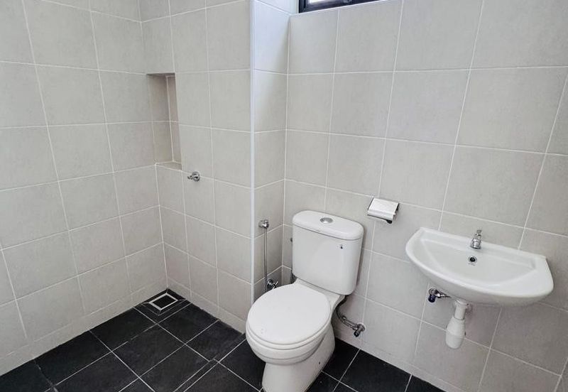 [Coner Unit] Eco World Harizon Camdon for Sale