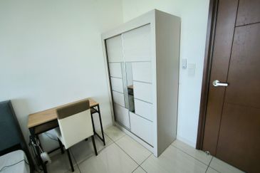 Queens Residences @ Queens Waterfront