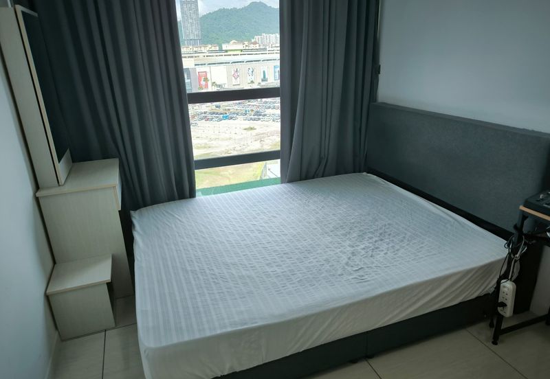 Queens Residences @ Queens Waterfront