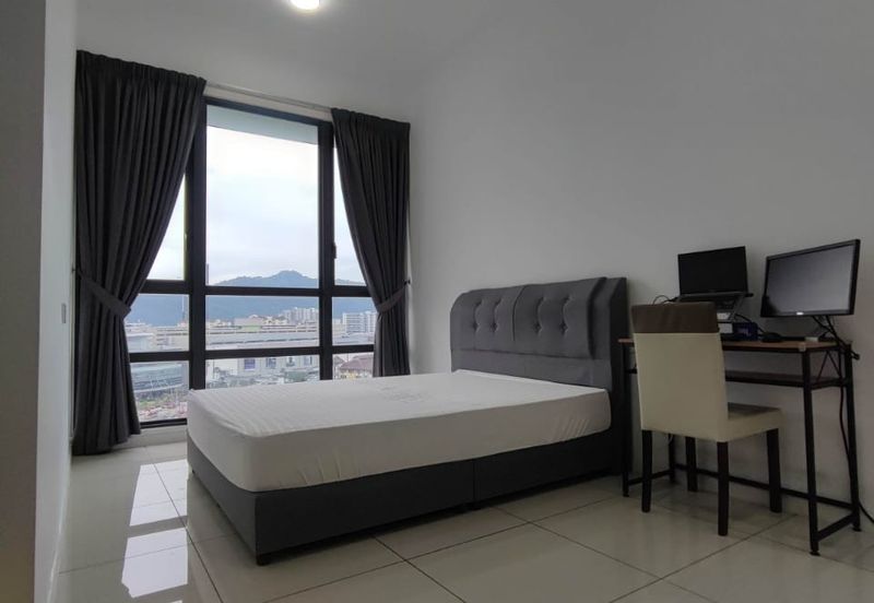 Queens Residences @ Queens Waterfront