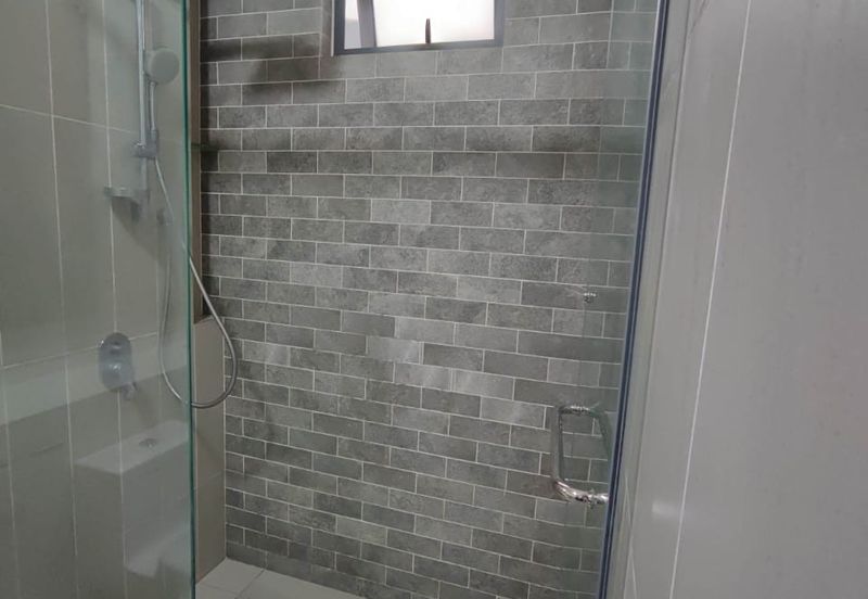 Queens Residences @ Queens Waterfront