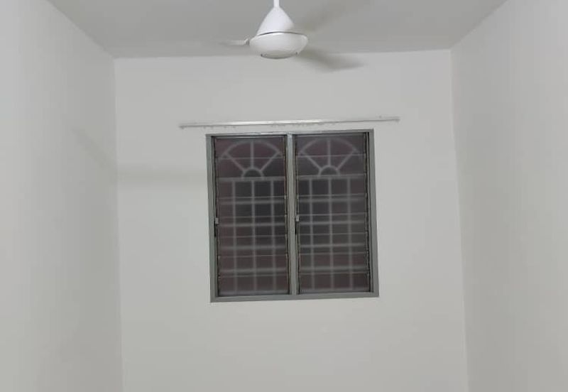 [Cheapest in Market ] Lestari Apartment @Petaling Jaya  Selangor for Rent