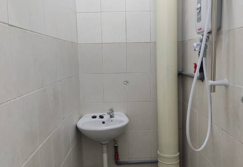 [Cheapest in Market ] Lestari Apartment @Petaling Jaya  Selangor for Rent