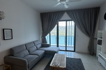 Queens Residences @ Queens Waterfront