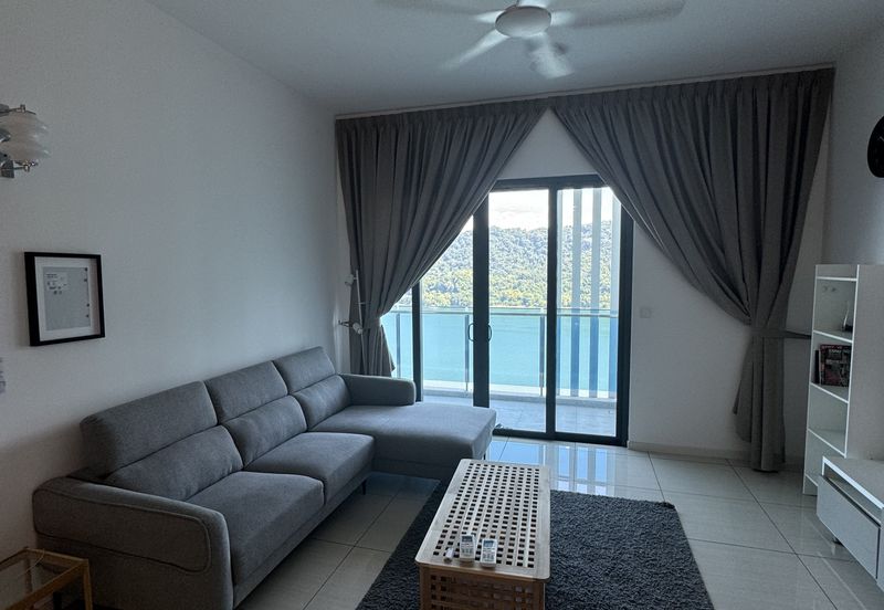 Queens Residences @ Queens Waterfront