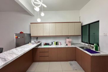 Taman Muzaffar Heights