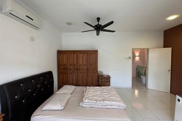 Taman Muzaffar Heights