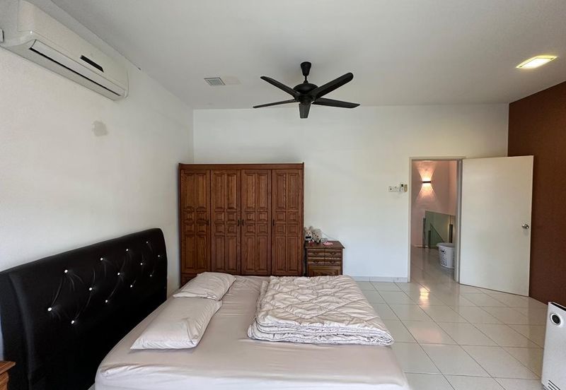 Taman Muzaffar Heights