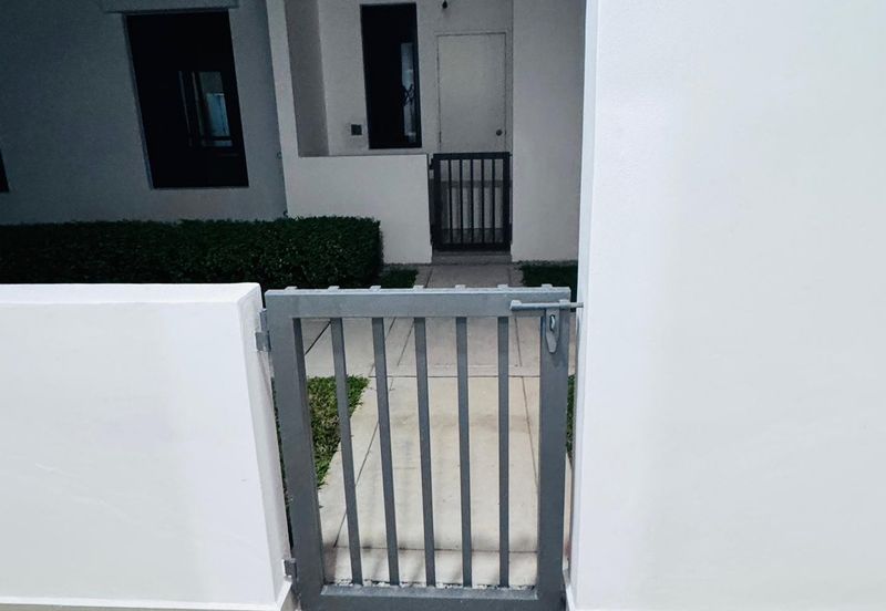 [Cheapest Townhouse in Market ] Eco Horizon for Rent