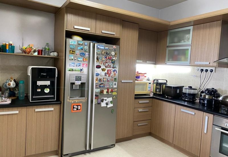 Rivercity Condominium