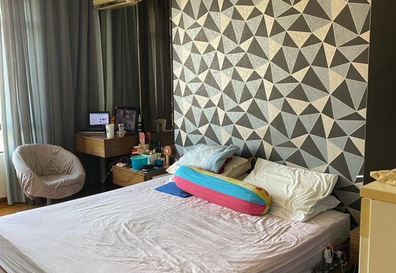 Rivercity Condominium