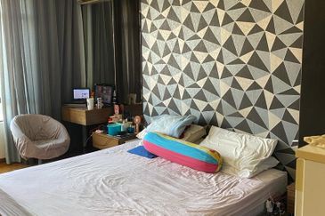 Rivercity Condominium