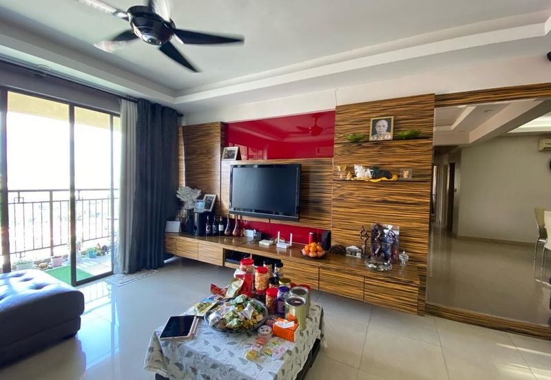 Rivercity Condominium