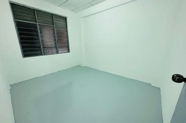 Flat Taman Sri Indah, balik pulau for Rent