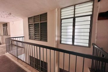Flat Taman Sri Indah, balik pulau for Rent