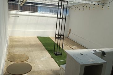 Shop at Georgetown Love Lane Heritage for Rent