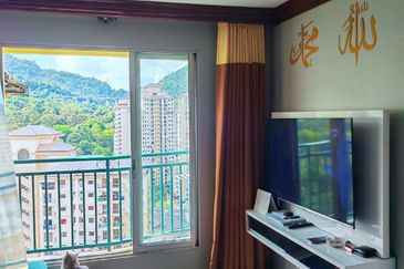 Relau Vista Apartment for sale