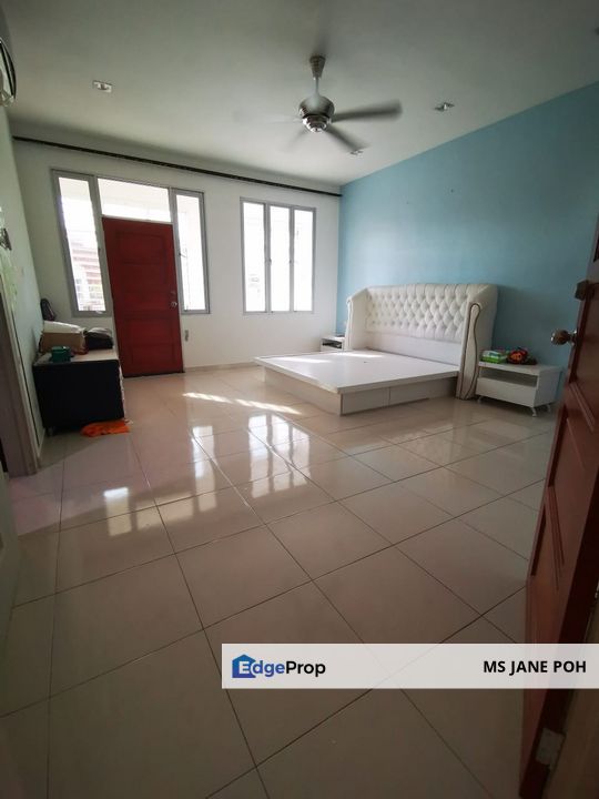 Double storey terrace at Taman Iping Batu maung for sale, Penang, Batu Maung