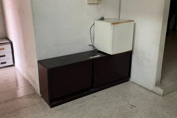 Double Storey Terrace house at Kampong Jawa Bayan baru for sale