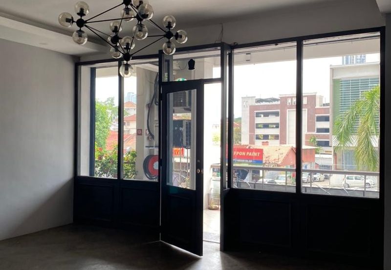 Bazaar Tanjung / Prima Tanjung