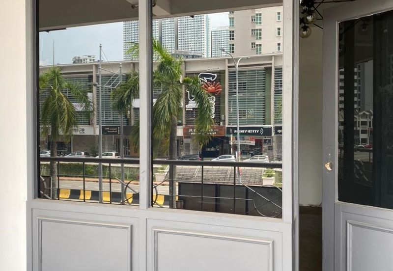 Bazaar Tanjung / Prima Tanjung