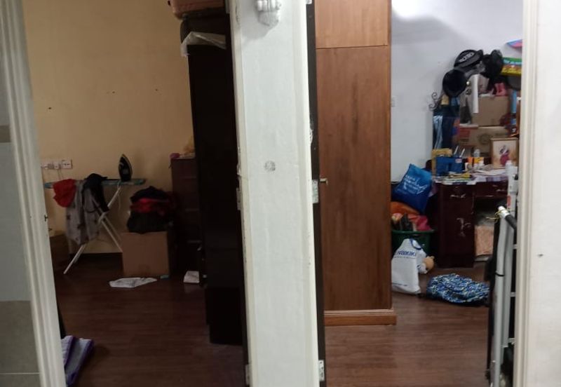 Flat Solok Sungai Ara for Sale