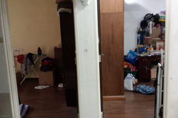 Flat Solok Sungai Ara for Sale