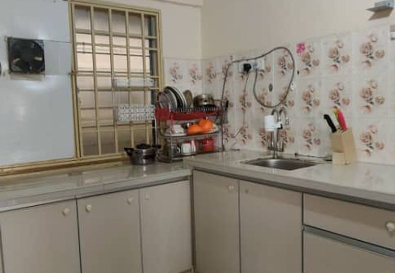 Taman Sri Idaman Apartment