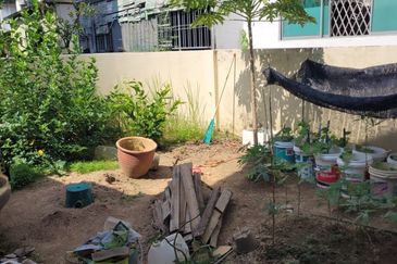 Double Storey Semi D at Solok pantai jerjak for Sale