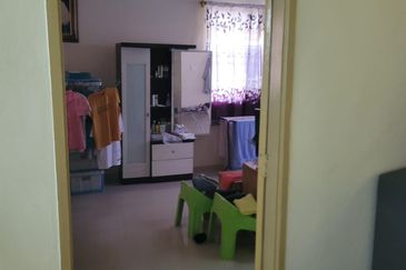 Double Storey Semi D at Solok pantai jerjak for Sale