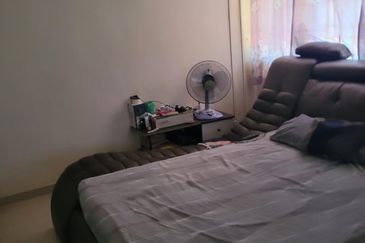 Double Storey Semi D at Solok pantai jerjak for Sale