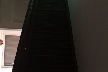 Lorong Seratus Tahun