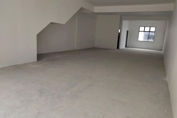 Shoplot at Meridin East for Rent 