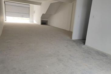 Shoplot at Meridin East for Rent 