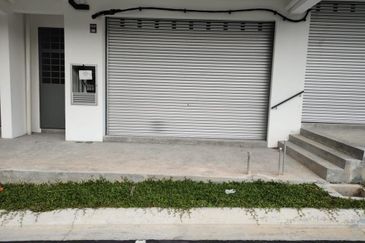 Shop at Meridin East Pasir Gudang for rent 