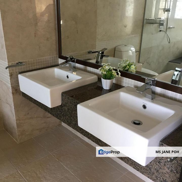 Fully Furnished condo at Moonlight Bay for sale, Penang, Batu Ferringhi