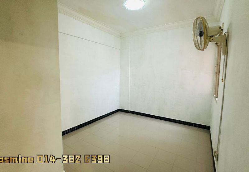 Greenlane Heights Block E