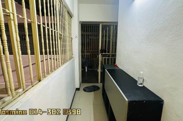 Greenlane Heights Block E